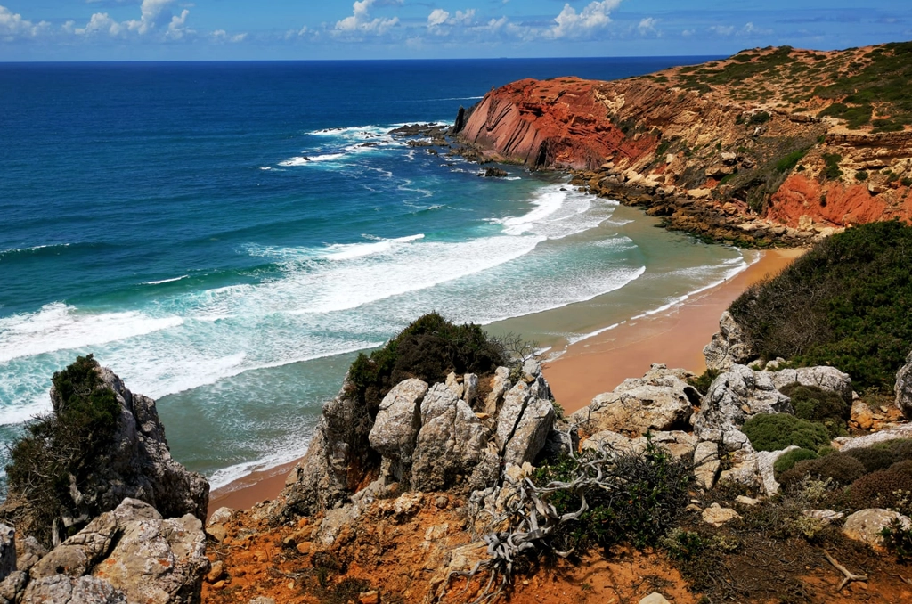 Surf Guiding in Sagres — FreeRide Surfing